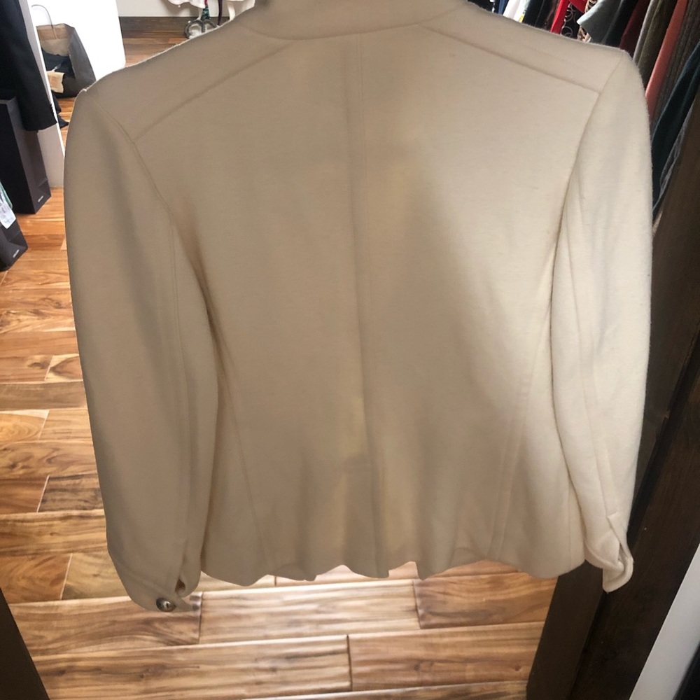 Gap Jacket - Picture 2 of 4
